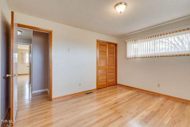 163 Cecil Gray Road, Jonesborough, TN 37659