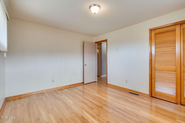 163 Cecil Gray Road, Jonesborough, TN 37659