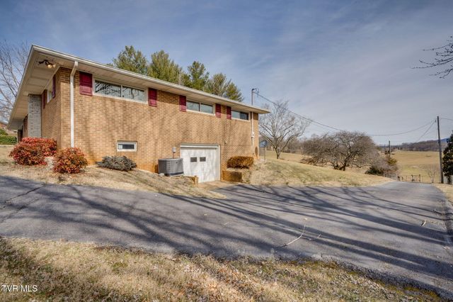 163 Cecil Gray Road, Jonesborough, TN 37659