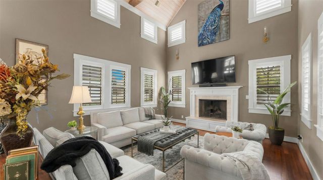 34 Eastwood Drive, Montgomery, TX 77356