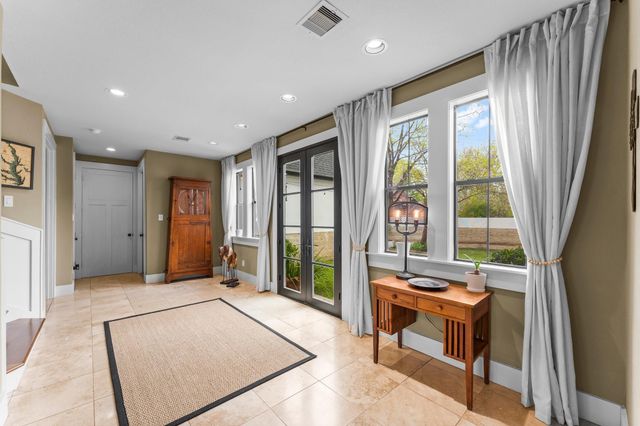 34 Eastwood Drive, Montgomery, TX 77356