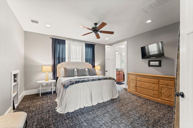 34 Eastwood Drive, Montgomery, TX 77356