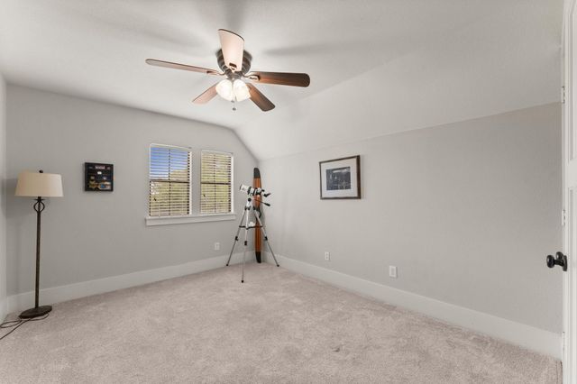 34 Eastwood Drive, Montgomery, TX 77356