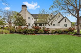 34 Eastwood Drive, Montgomery, TX 77356