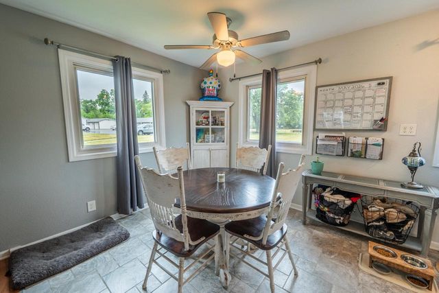 250 Morris STREET, Pewaukee, WI 53072