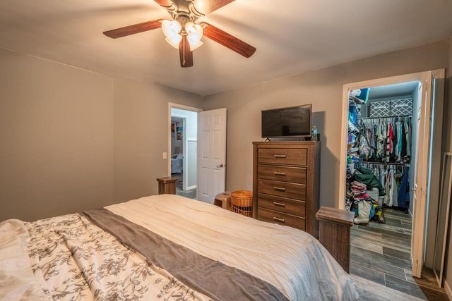 250 Morris STREET, Pewaukee, WI 53072