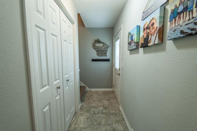 250 Morris STREET, Pewaukee, WI 53072