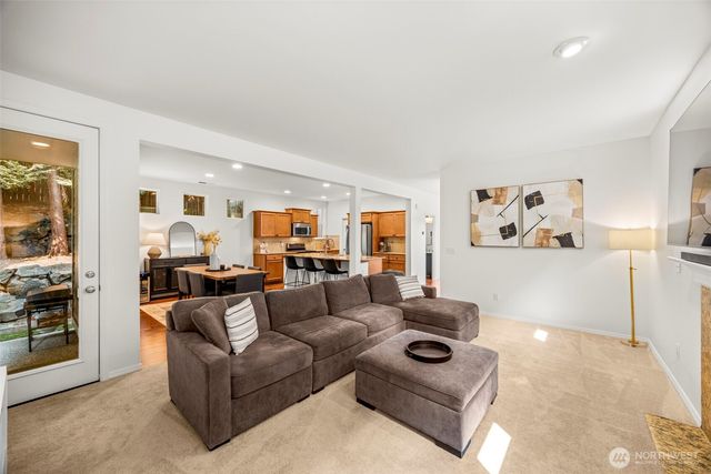 19729 129th Avenue NE, Woodinville, WA 98072