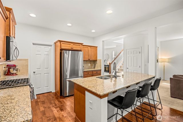 19729 129th Avenue NE, Woodinville, WA 98072