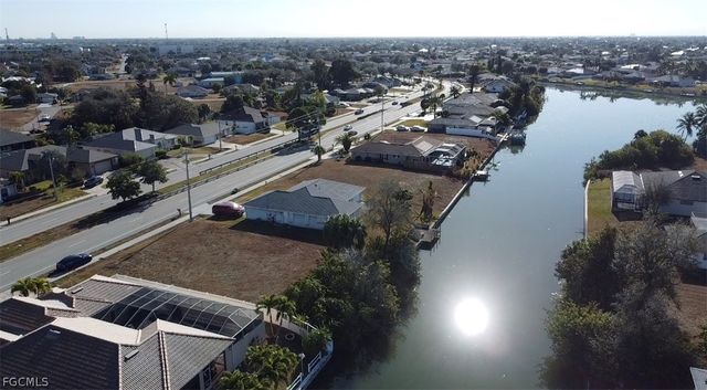 312 Nicholas PKWY E, Cape Coral, FL 33990