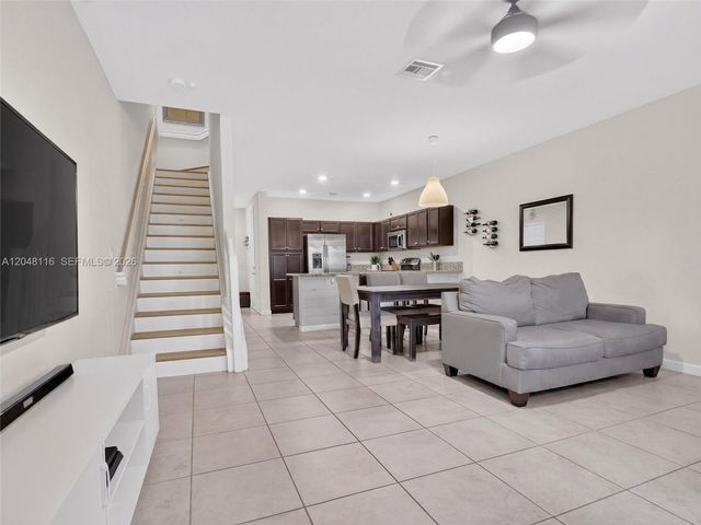 5918 NW 56th Place, Tamarac, FL 33319