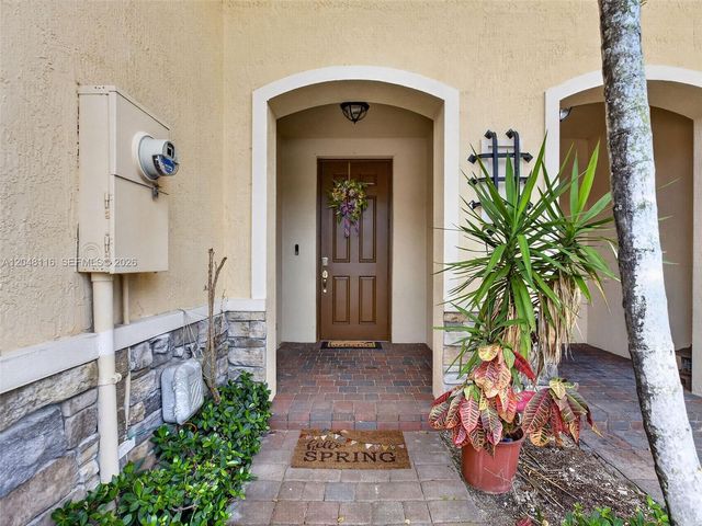 5918 NW 56th Place, Tamarac, FL 33319