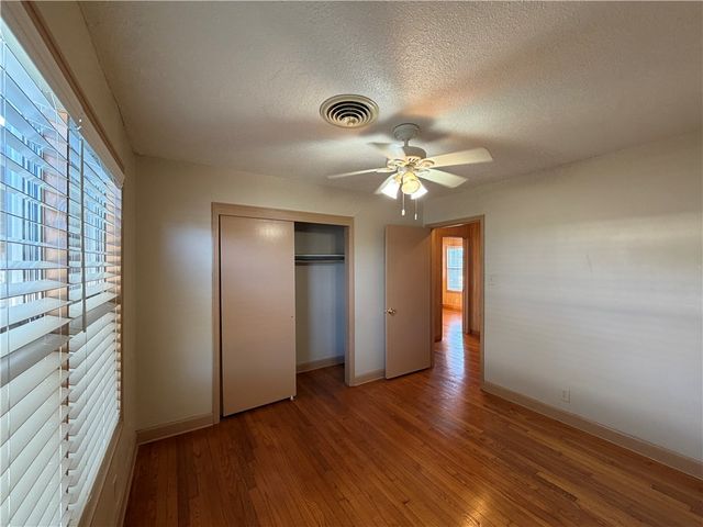 3902 Herndon St, Corpus Christi, TX 78411