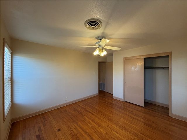 3902 Herndon St, Corpus Christi, TX 78411