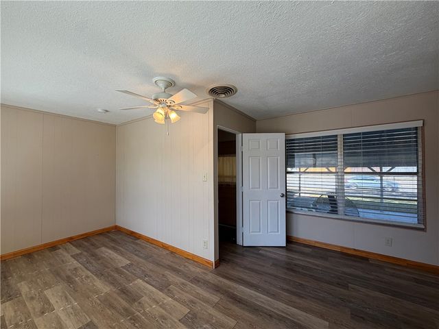 3902 Herndon St, Corpus Christi, TX 78411