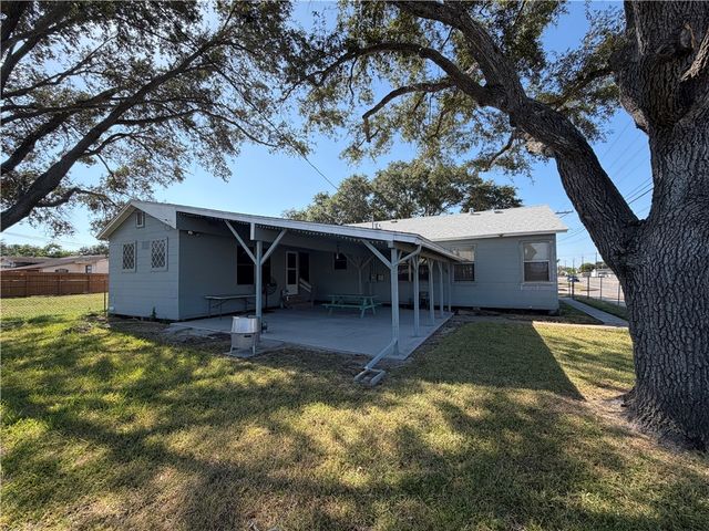 3902 Herndon St, Corpus Christi, TX 78411
