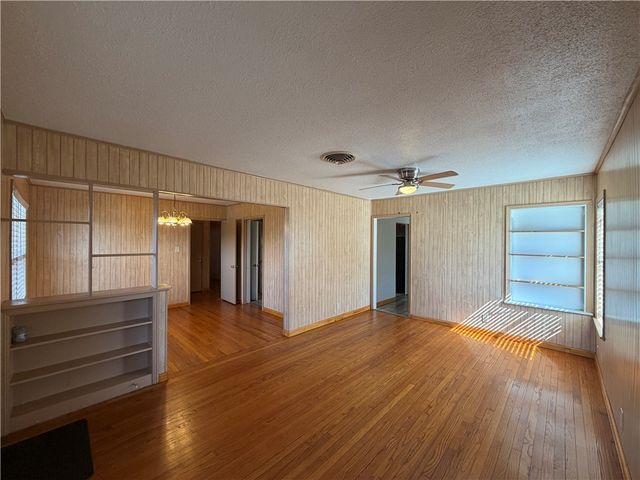 3902 Herndon St, Corpus Christi, TX 78411