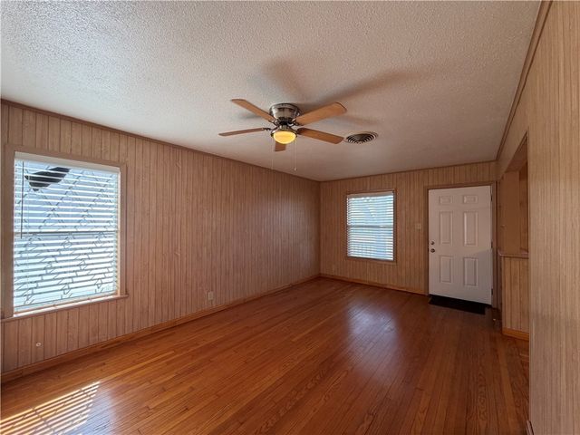 3902 Herndon St, Corpus Christi, TX 78411