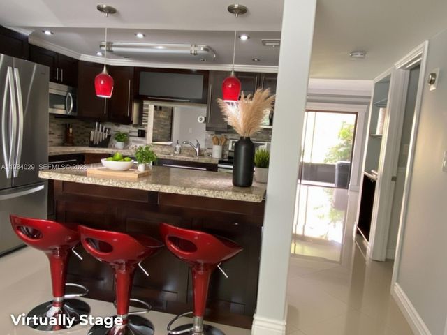 3282 N Pine Island Rd 301, Sunrise, FL 33351