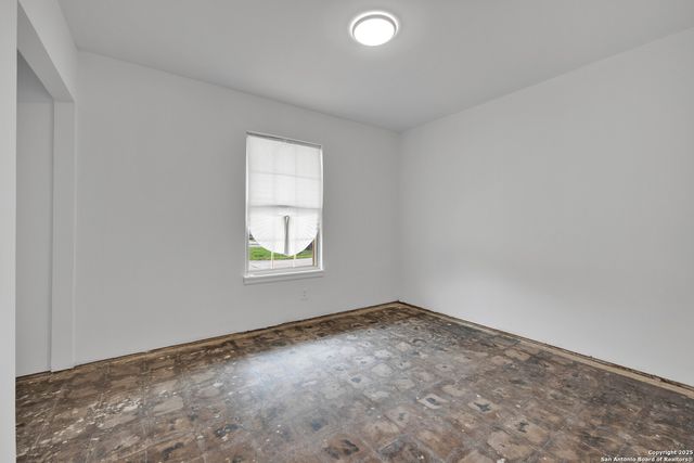 823 BRIARCLIFF DR, San Antonio, TX 78213