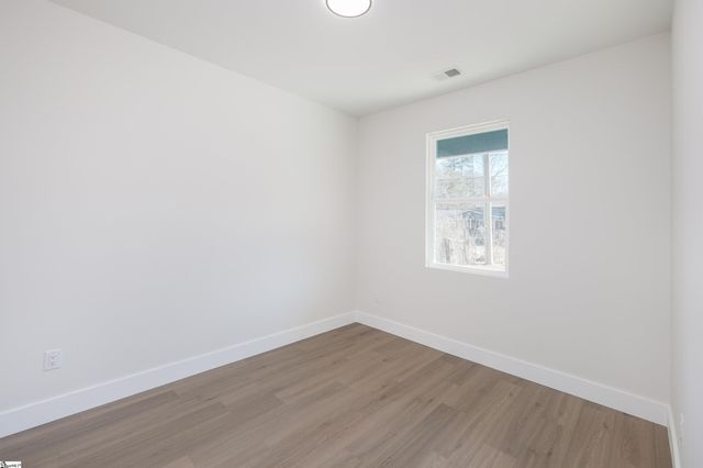 10 Pine Drive, Taylors, SC 29687