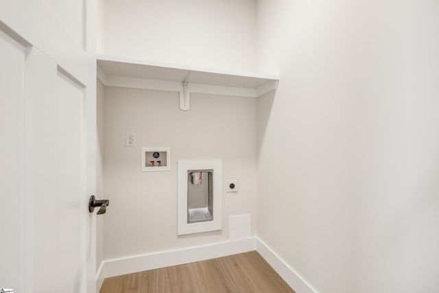 10 Pine Drive, Taylors, SC 29687