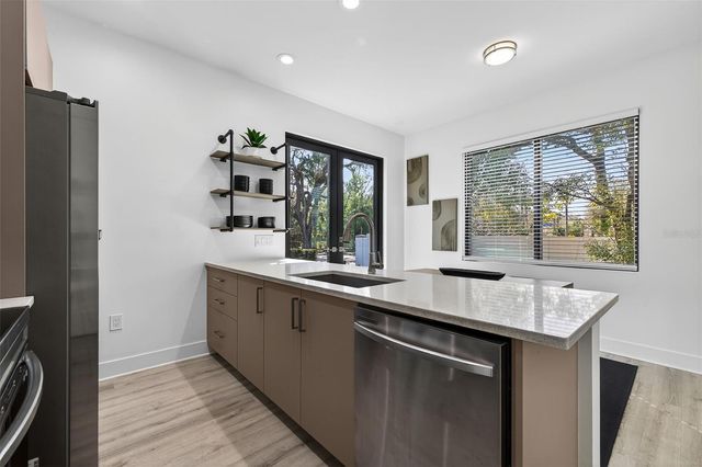 8706 PALM RANCHES PLACE, Tampa, FL 33614