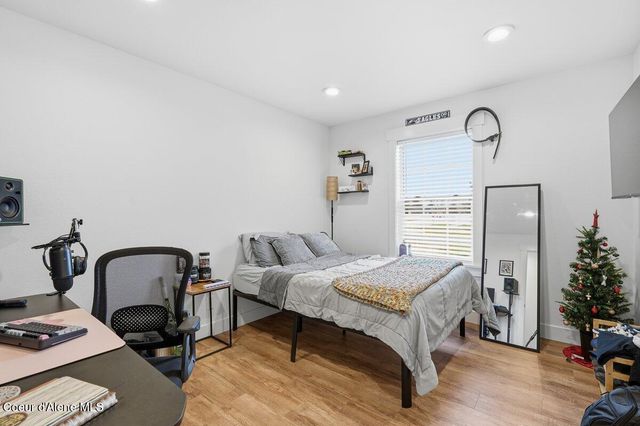 1627 W Cardinal Ave, Hayden, ID 83835