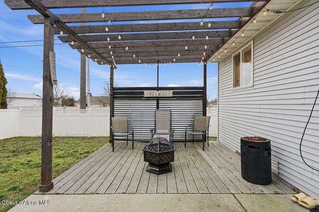 1627 W Cardinal Ave, Hayden, ID 83835