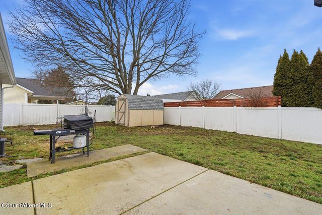 1627 W Cardinal Ave, Hayden, ID 83835