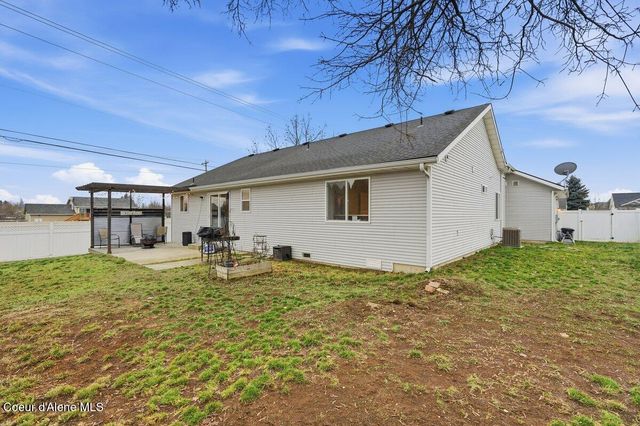 1627 W Cardinal Ave, Hayden, ID 83835