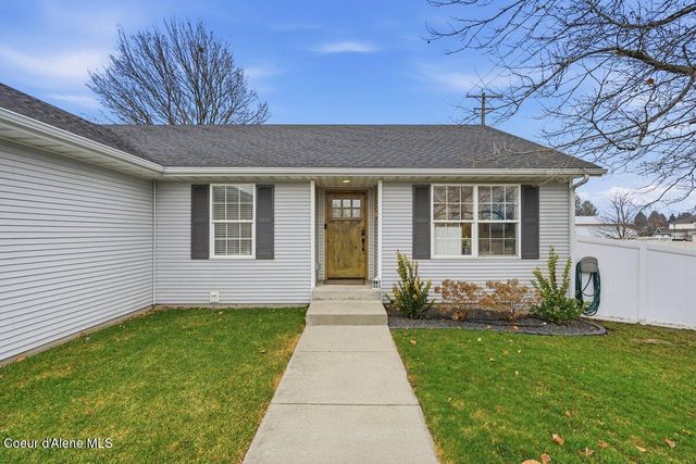 1627 W Cardinal Ave, Hayden, ID 83835