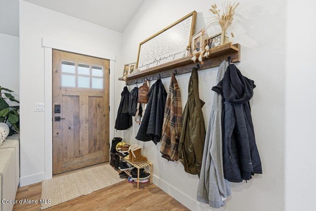 1627 W Cardinal Ave, Hayden, ID 83835