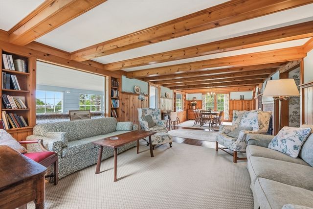 35 Grayton Ave, Barnstable, MA 02647