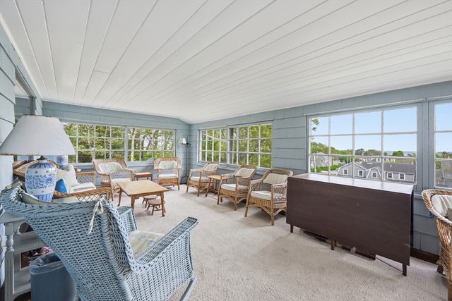 35 Grayton Ave, Barnstable, MA 02647