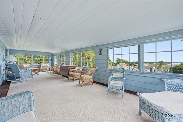 35 Grayton Ave, Barnstable, MA 02647