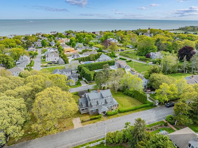 35 Grayton Ave, Barnstable, MA 02647