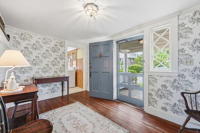 35 Grayton Ave, Barnstable, MA 02647