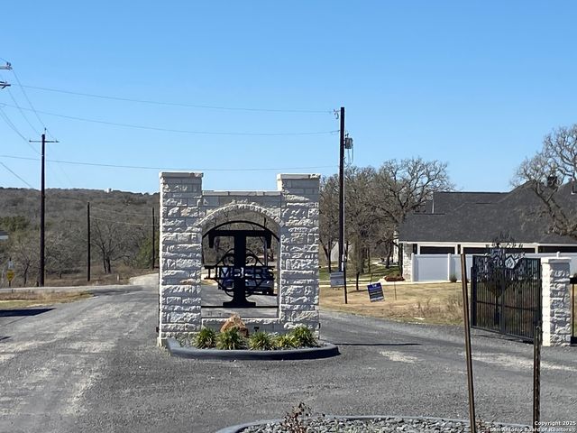 246 Timber, La Vernia, TX 78121
