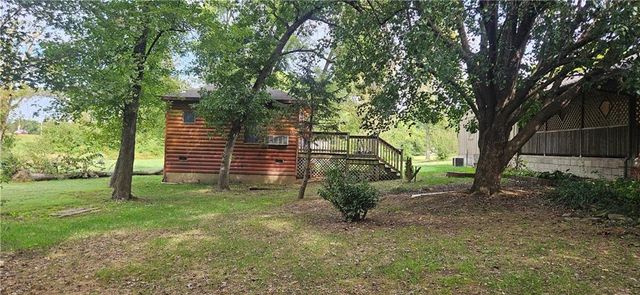 817 Elmwood Lane, Pittsburg, KS 66762