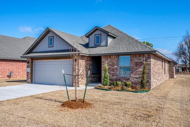 1920 Meadow Brook Road, Yukon, OK 73099