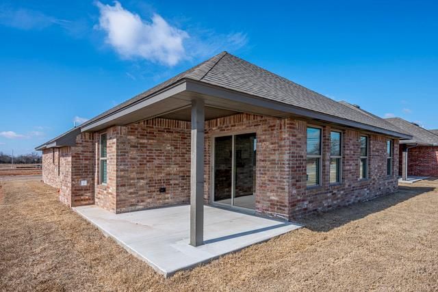 1920 Meadow Brook Road, Yukon, OK 73099
