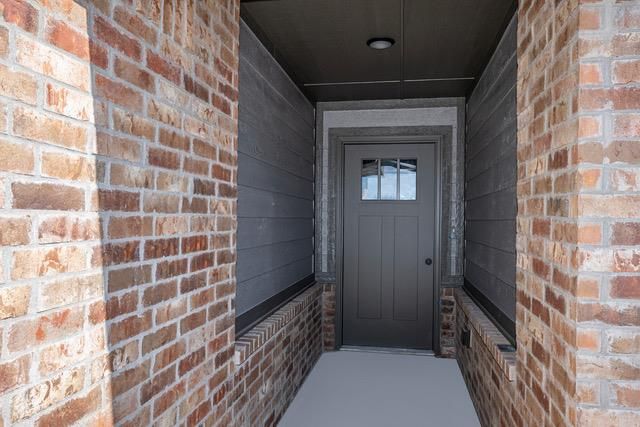 1920 Meadow Brook Road, Yukon, OK 73099