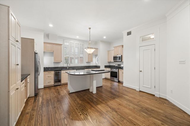 112 Detering Street, Houston, TX 77007