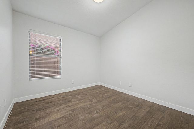 4309 E Abraham Lane, Phoenix, AZ 85050