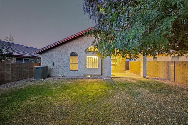 4309 E Abraham Lane, Phoenix, AZ 85050