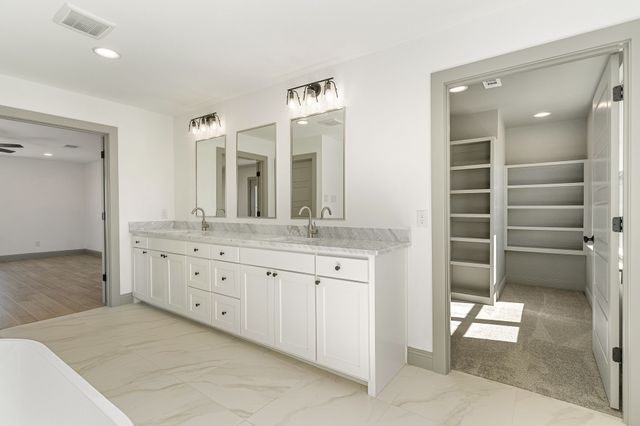 7610 Trailridge Drive, Fort Worth, TX 76179