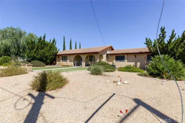 4507 W Avenue North, Lancaster, CA 93536