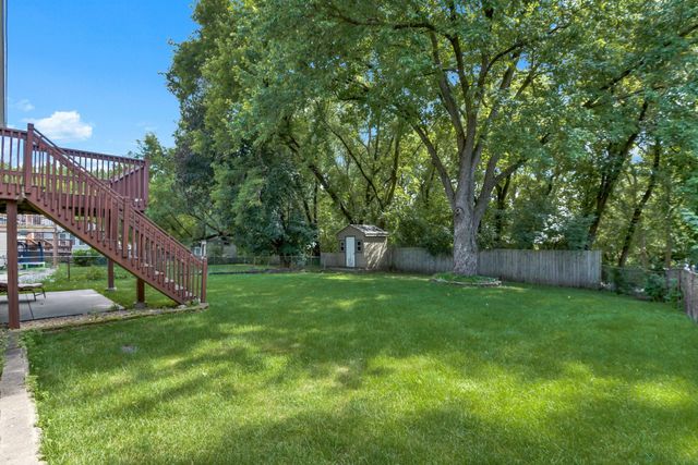 7064 Springhill Circle, Eden Prairie, MN 55346