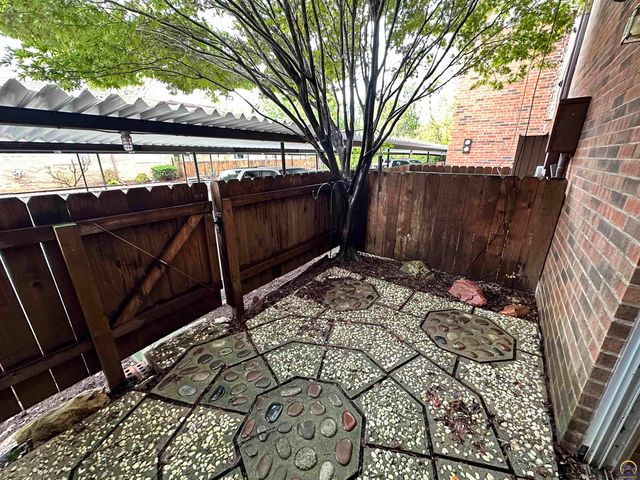 3002 SW Lydia AVE, Topeka, KS 66614